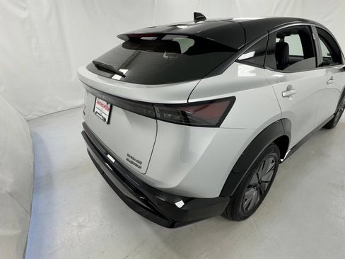 Certified 2024 Nissan Ariya AWD image 3