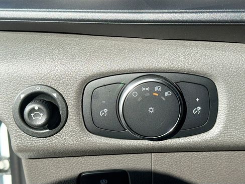 New 2026 Ford Transit 250 148 Medium Roof w/ Load Area Protection Package image 12