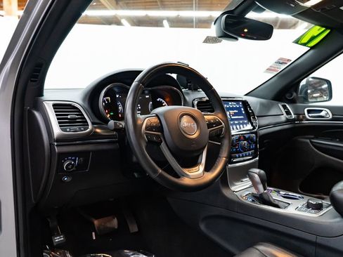 Used 2019 Jeep Grand Cherokee Limited w/ Luxury Group II AWD/4WD image 25