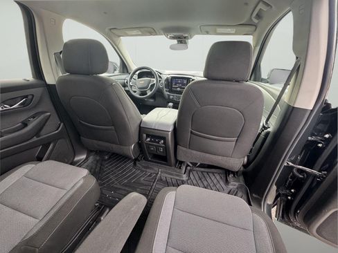 Used 2021 Chevrolet Traverse LT w/ LPO, Cargo Package AWD/4WD image 19