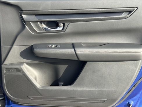 Used 2025 Honda CR-V Sport-L image 18