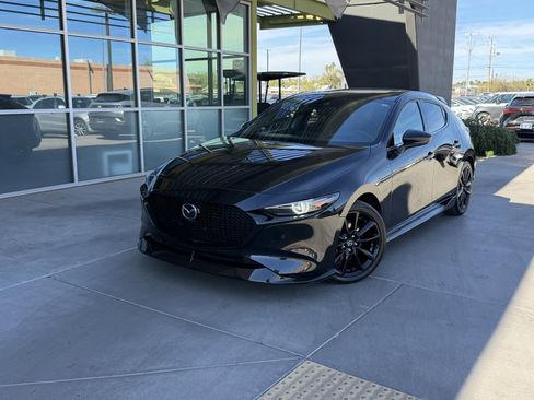 Used 2022 MAZDA MAZDA3 s image 2