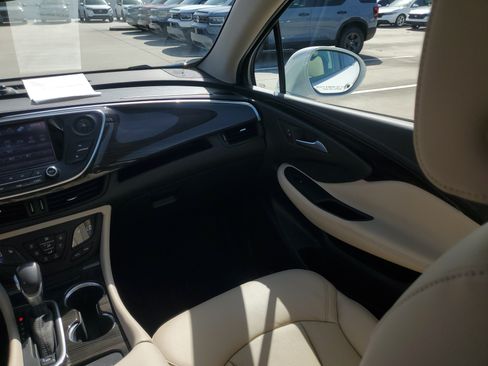 Used 2020 Buick Envision Essence AWD/4WD image 20