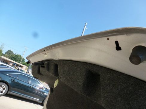 Used 2010 Ford Fusion SE image 17