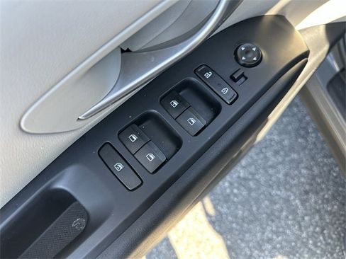 Certified 2024 Hyundai Tucson SE image 20