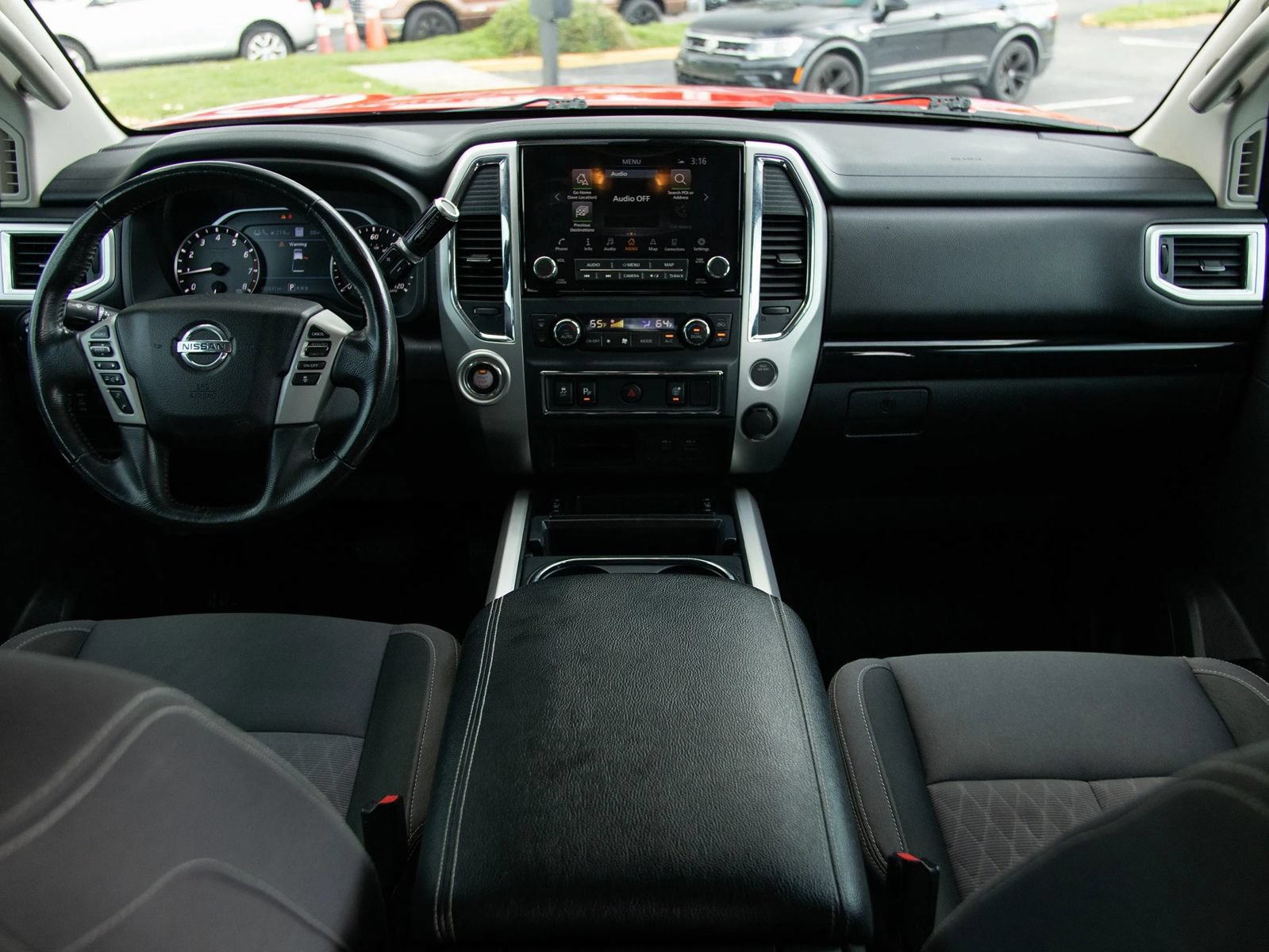 Used 2021 Nissan Titan SV w/ SV Convenience Package RWD image 25