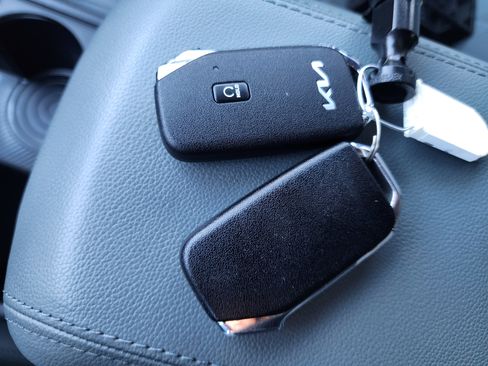 Used 2023 Kia Sportage X-Pro image 30