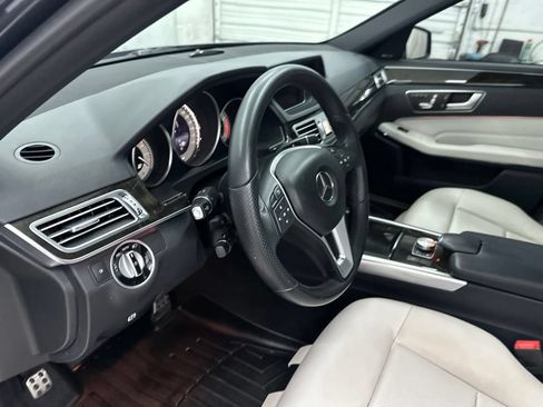 Used 2014 Mercedes-Benz E 350 4MATIC Sedan image 13