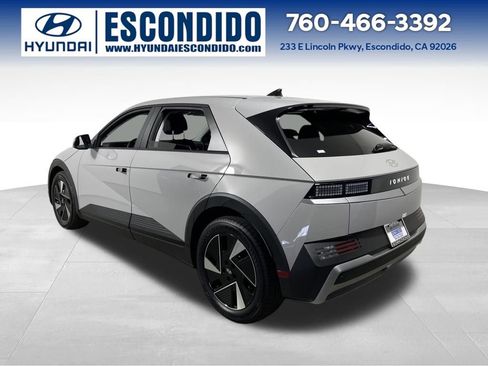 New 2026 Hyundai Ioniq 5 SE image 3