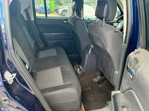 Used 2014 Jeep Patriot Latitude AWD/4WD image 11