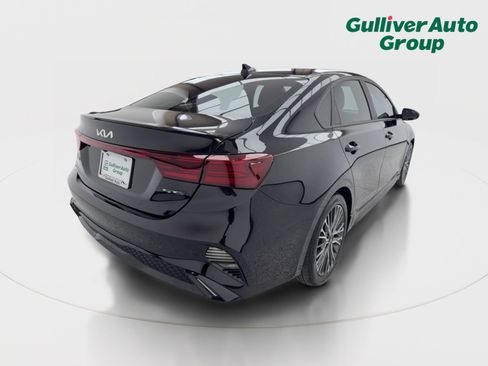 Used 2023 Kia Forte GT-Line w/ GT-Line Premium Package image 8