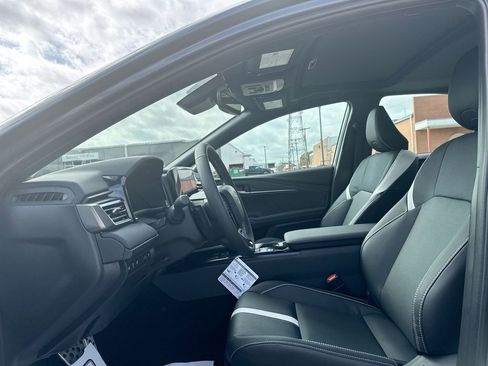 New 2026 Toyota Camry SE w/ Convenience Package image 13