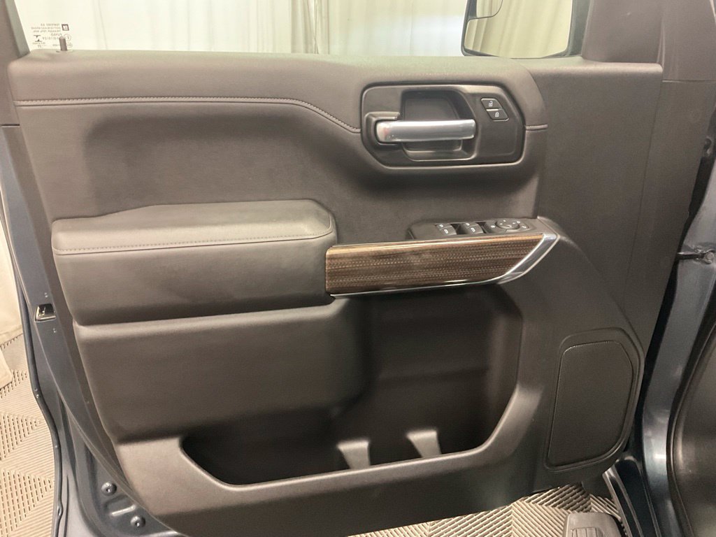 Used 2020 Chevrolet Silverado 1500 RST AWD/4WD image 15