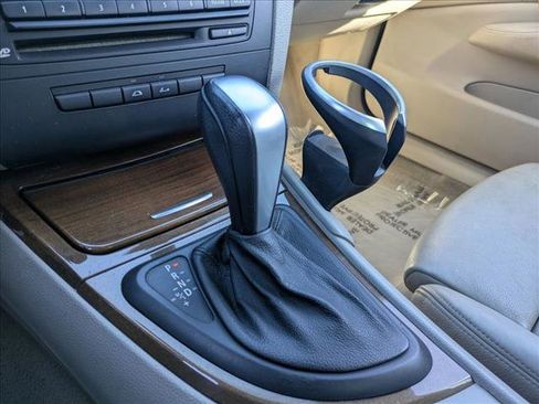 Used 2008 BMW 128i Convertible image 13