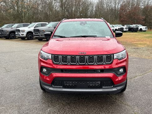 New 2026 Jeep Compass Latitude image 2