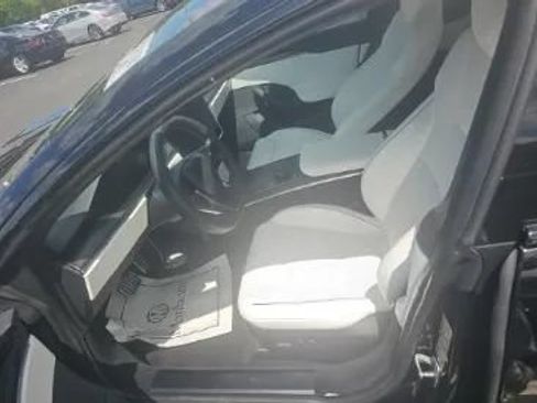 Used 2022 Tesla Model S Plaid AWD/4WD image 4