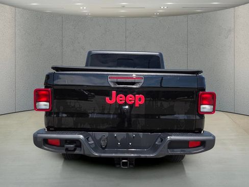 Used 2023 Jeep Gladiator Sport AWD/4WD image 5