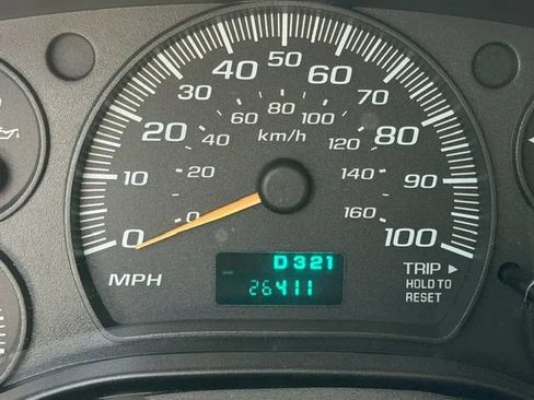 Used 2007 Chevrolet Express 1500 RWD image 26