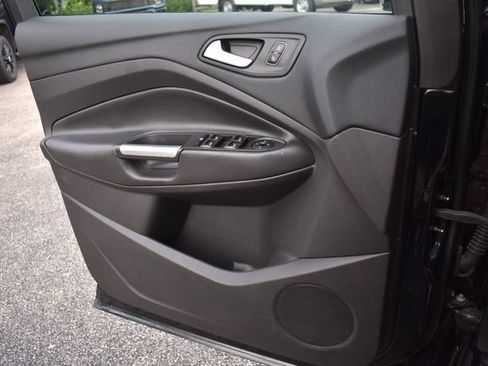 Used 2018 Ford Escape SE AWD/4WD image 30