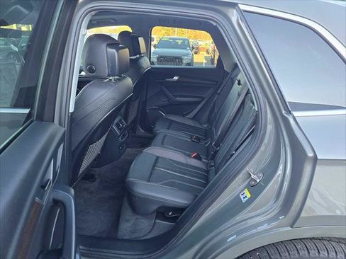 Used 2025 Audi Q5 2.0T Premium image 18