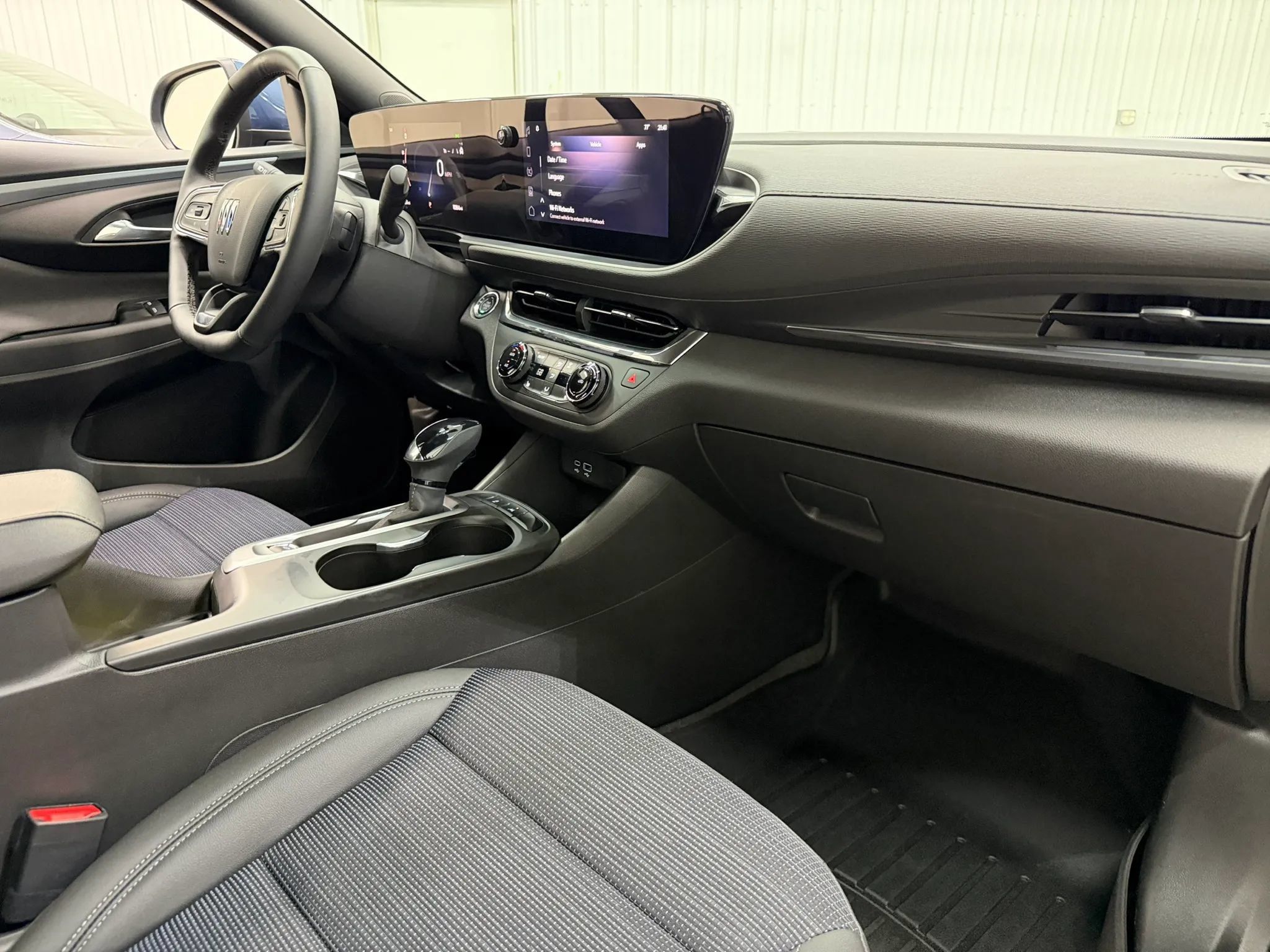 Used 2025 Buick Envista Preferred w/ Convenience I Package FWD image 14