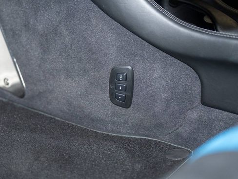 Used 2017 McLaren 570S RWD image 54