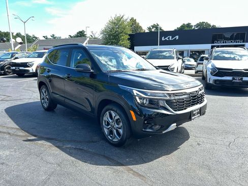 Used 2024 Kia Seltos S AWD/4WD image 7