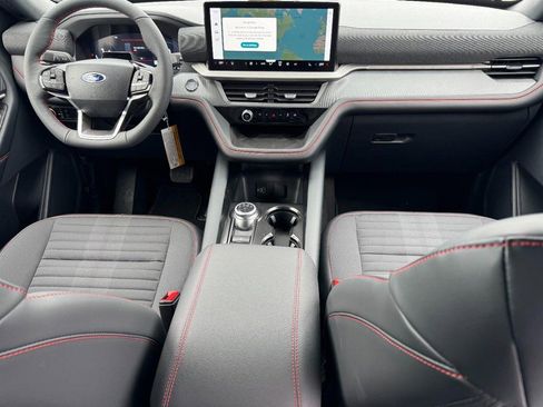 New 2026 Ford Explorer ST-Line image 8