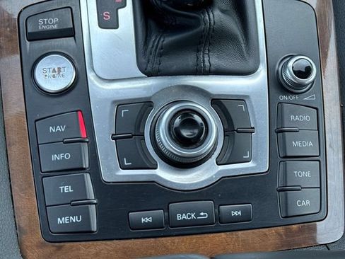 Used 2015 Audi Q7 TDI Premium Plus w/ Premium Plus Package AWD/4WD image 25