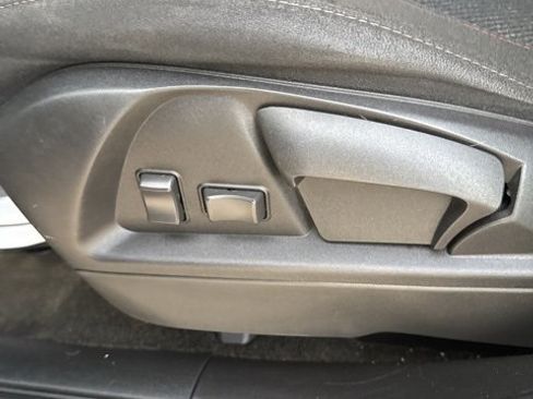 Used 2017 GMC Terrain SLE image 18