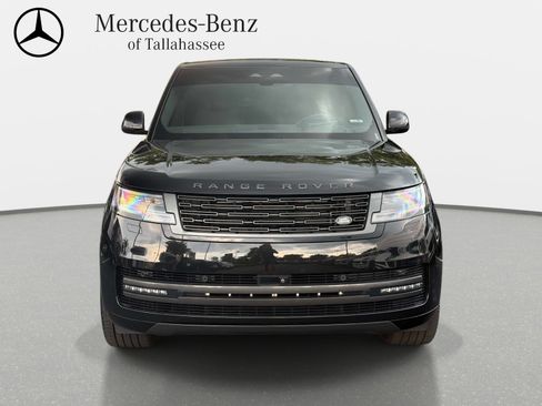 Used 2025 Land Rover Range Rover SE AWD/4WD image 2