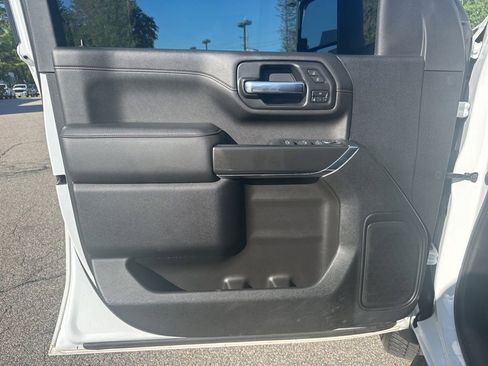 Used 2021 GMC Sierra 2500 AT4 AWD/4WD image 12