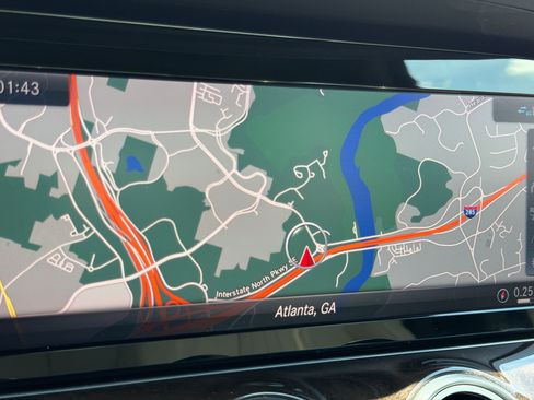 Used 2019 Mercedes-Benz E 300 image 15