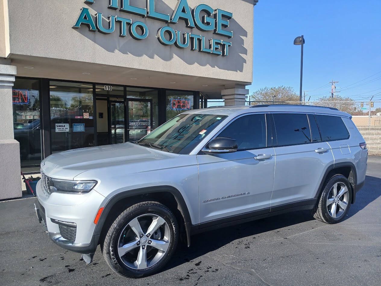 Used 2021 Jeep Grand Cherokee L Limited w/ MOPAR Finishing Package AWD/4WD image 1