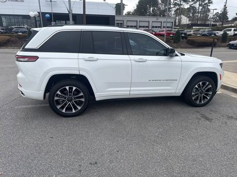 Used 2023 Jeep Grand Cherokee Overland image 8
