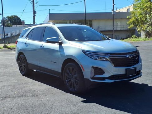 Used 2022 Chevrolet Equinox RS image 1