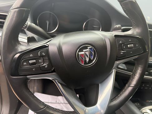 Used 2024 Buick Enclave Premium image 12