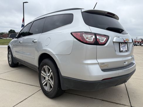 Used 2016 Chevrolet Traverse LT AWD/4WD image 5