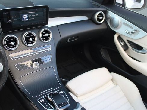 Used 2020 Mercedes-Benz C 300 Cabriolet image 31
