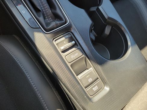 Used 2023 Honda Civic Sport image 10