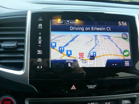 Used 2017 Honda Pilot Touring image 62