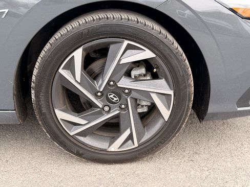 Used 2025 Hyundai Elantra Sport image 26