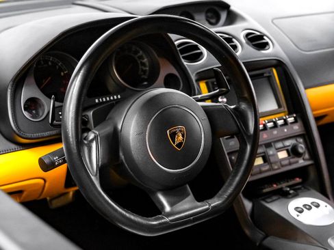 Used 2005 Lamborghini Gallardo image 13