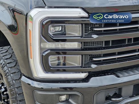 Used 2025 Ford F250 Platinum w/ Tremor Off-Road Package AWD/4WD image 10