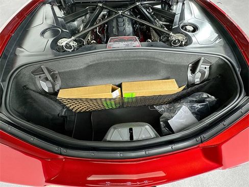 Used 2024 Chevrolet Corvette Stingray Preferred Cpe w/ Z51 Performance Package image 32