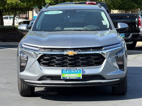 New 2026 Chevrolet Trax LT w/ Driver Confidence Package image 8