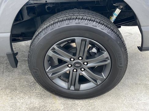 Used 2023 Ford F150 Lariat w/ Max Trailer Tow Package image 21