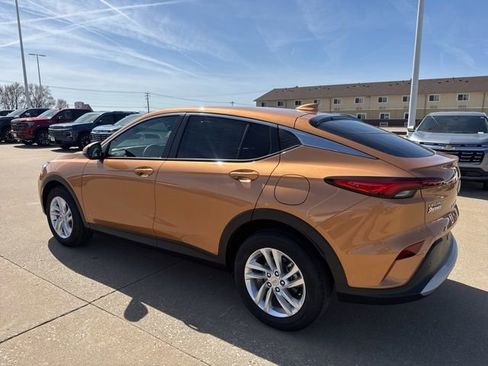 New 2026 Buick Envista Preferred w/ Convenience I Package FWD image 5