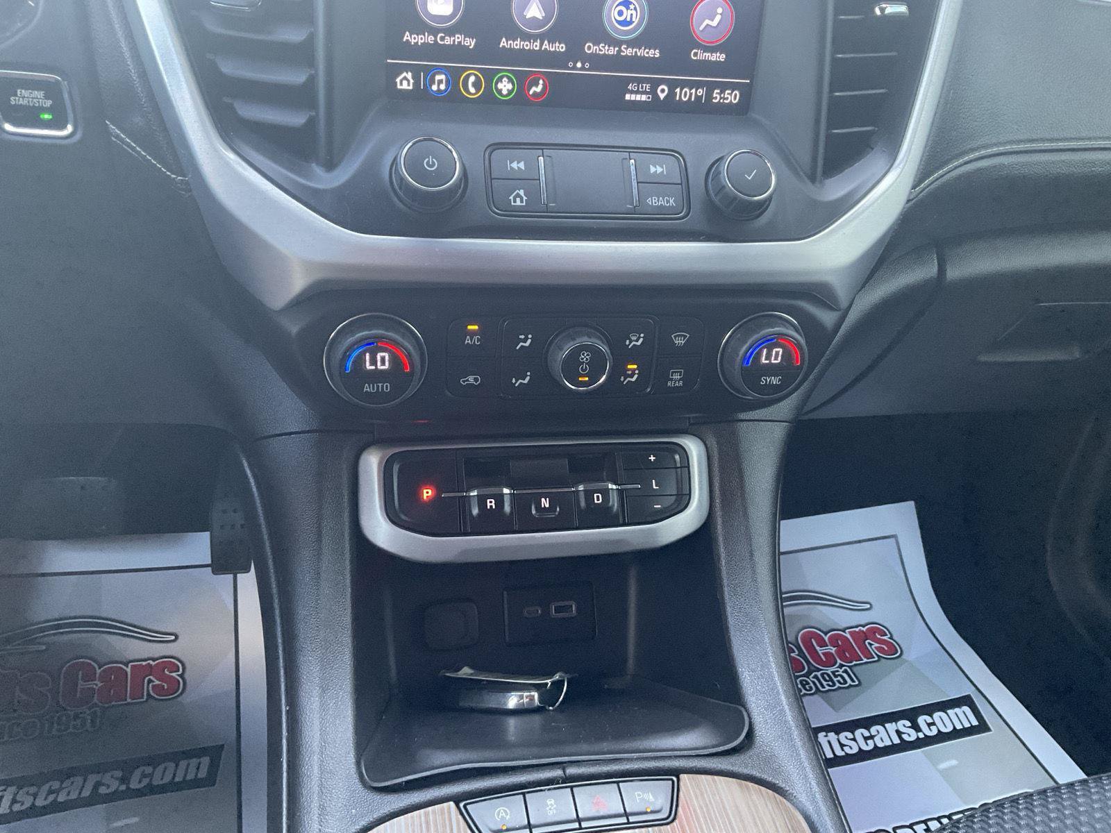 Used 2023 GMC Acadia SLE w/ LPO, Floor Liner Package AWD/4WD image 18