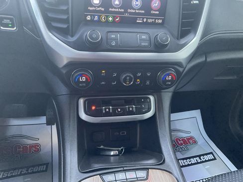 Used 2023 GMC Acadia SLE w/ LPO, Floor Liner Package AWD/4WD image 18